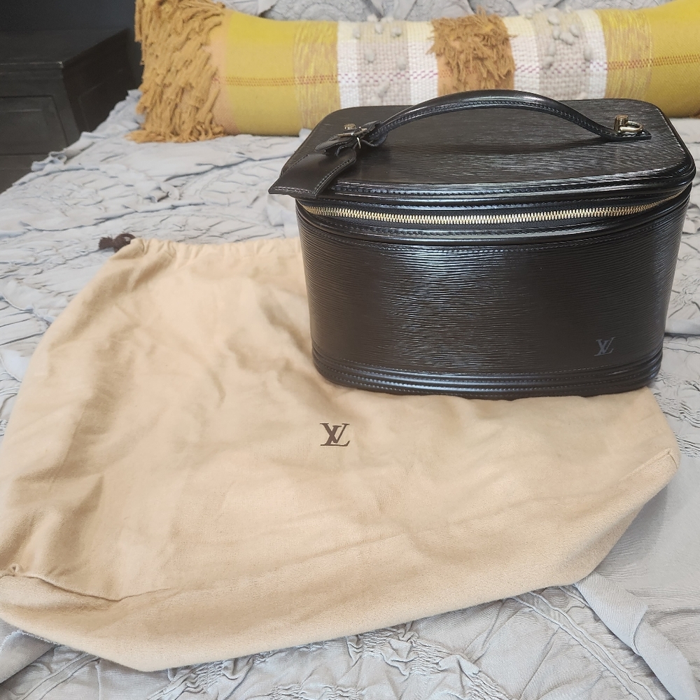 Louis Vuitton Black Epi Leather Nice Vanity Train Case Luggage Bag Travel Tote